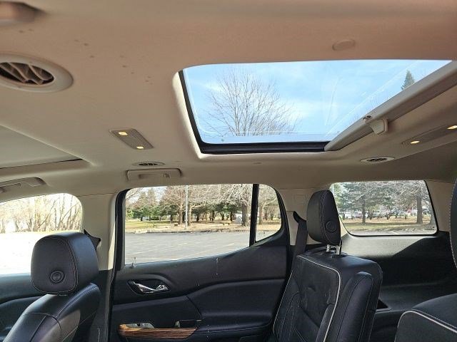 Used 2017 GMC Acadia Denali w/ Technology Package image 17