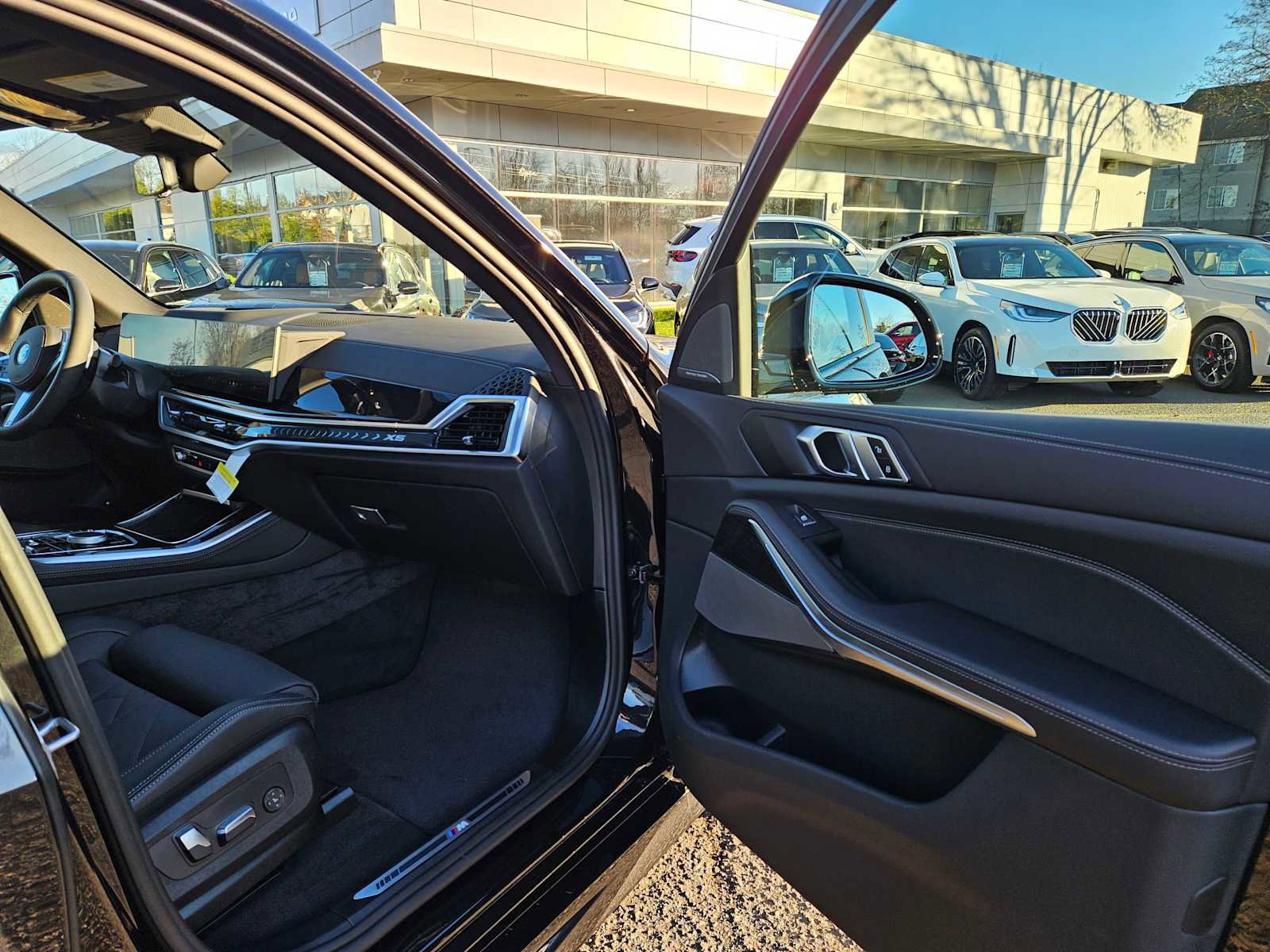 Used 2026 BMW X5 xDrive50e w/ M Sport Package image 10