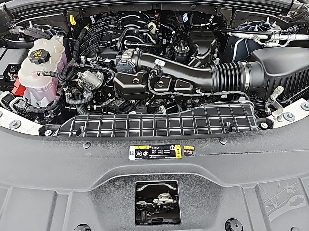 Certified 2024 Jeep Grand Cherokee Altitude image 35