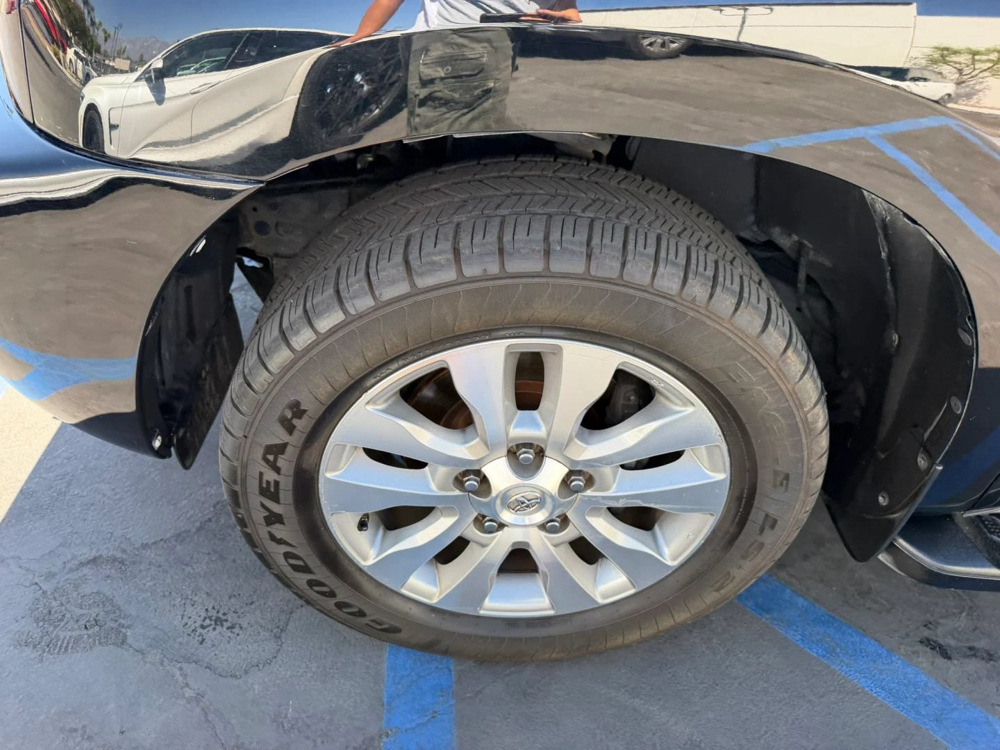 Used 2012 Toyota Sequoia Limited RWD image 40