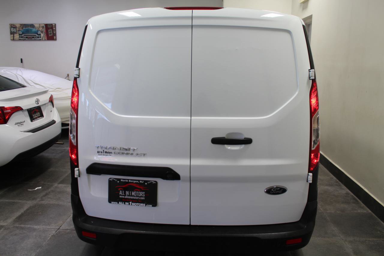 Used 2022 Ford Transit Connect XL image 5