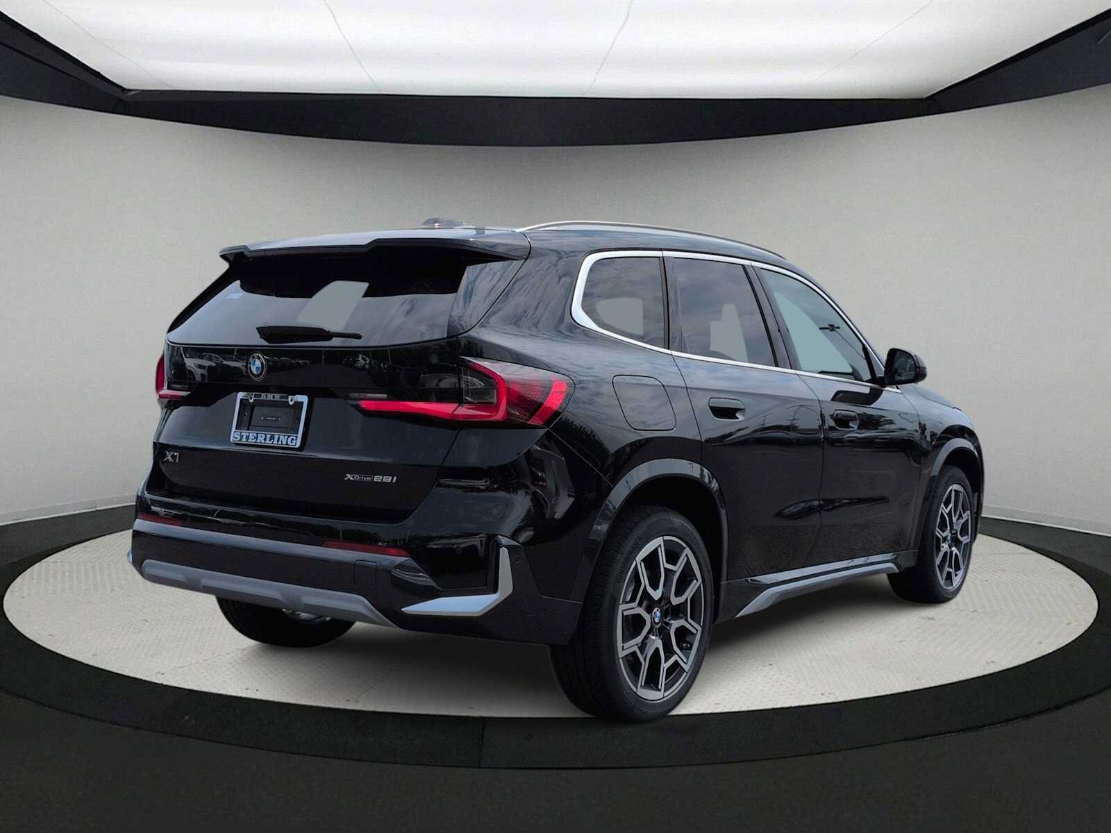New 2026 BMW X1 xDrive28i w/ Convenience Package AWD/4WD image 8