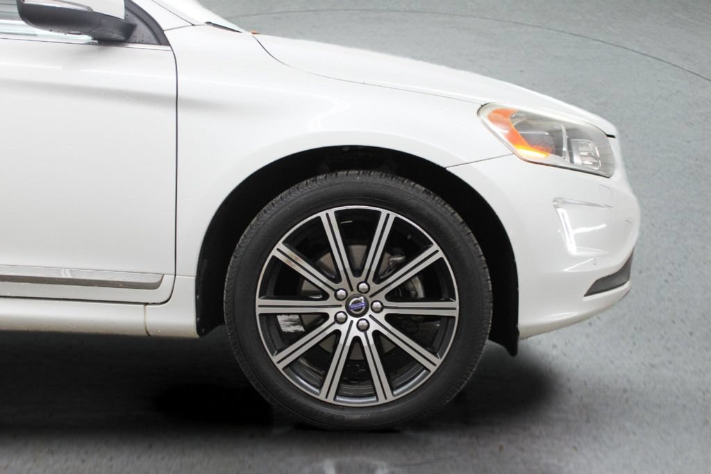 Used 2017 Volvo XC60 T6 Inscription w/ Advanced Package AWD/4WD image 14