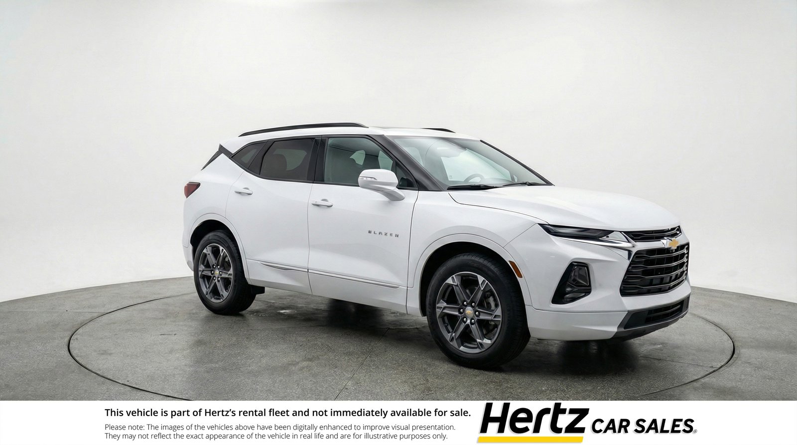 Used 2025 Chevrolet Blazer LT image 1
