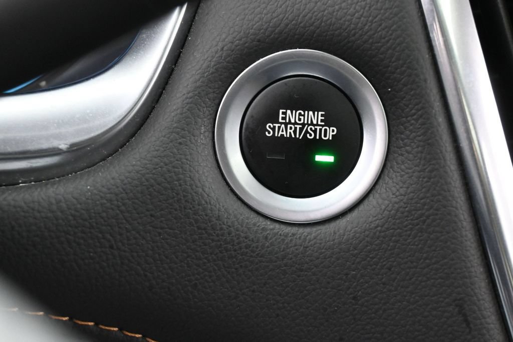 Used 2021 Chevrolet Traverse Premier w/ Redline Edition FWD image 41