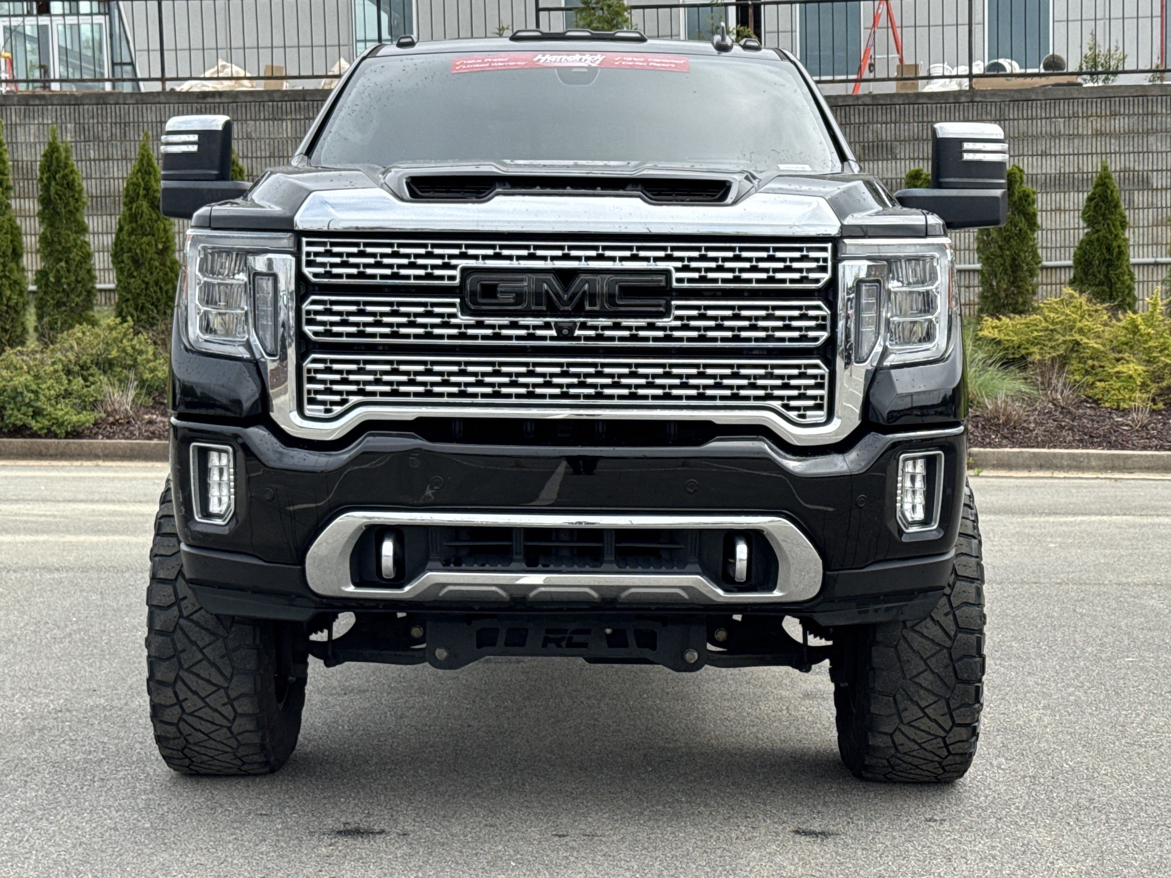 Used 2022 GMC Sierra 2500 Denali w/ Denali Ultimate Package image 3
