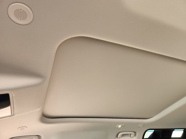 Used 2026 Land Rover Defender 110 S image 18