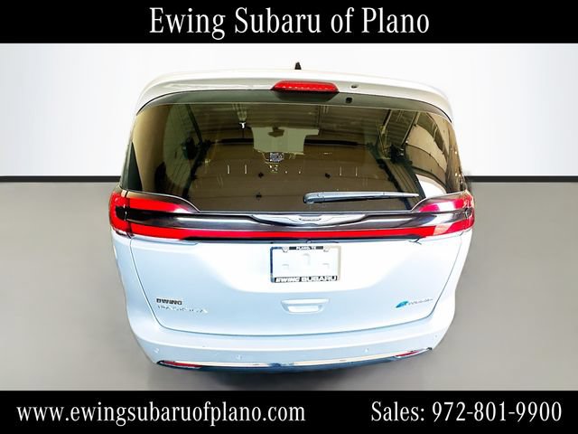 Used 2024 Chrysler Pacifica Limited FWD image 6