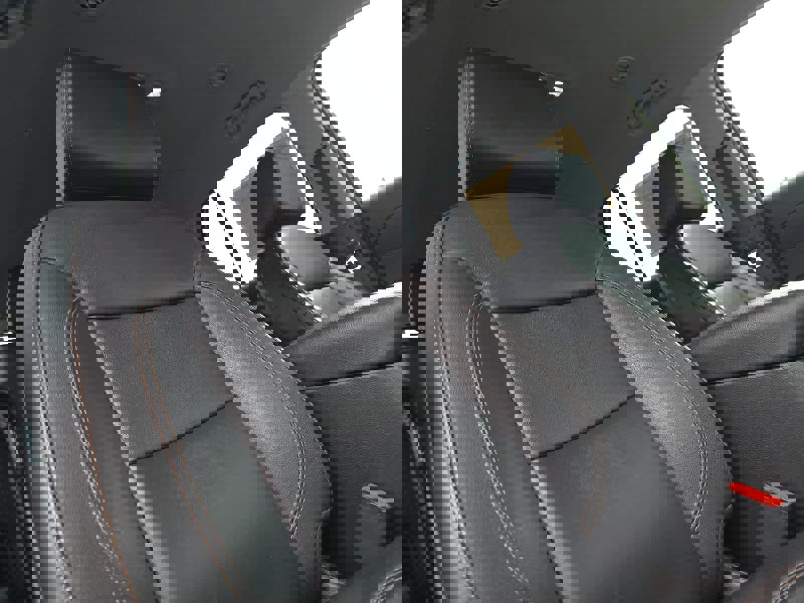 Used 2021 Chevrolet Traverse RS image 18