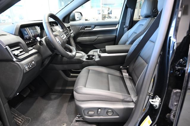 New 2026 GMC Terrain Elevation w/ Elevation Premium Package AWD/4WD image 9
