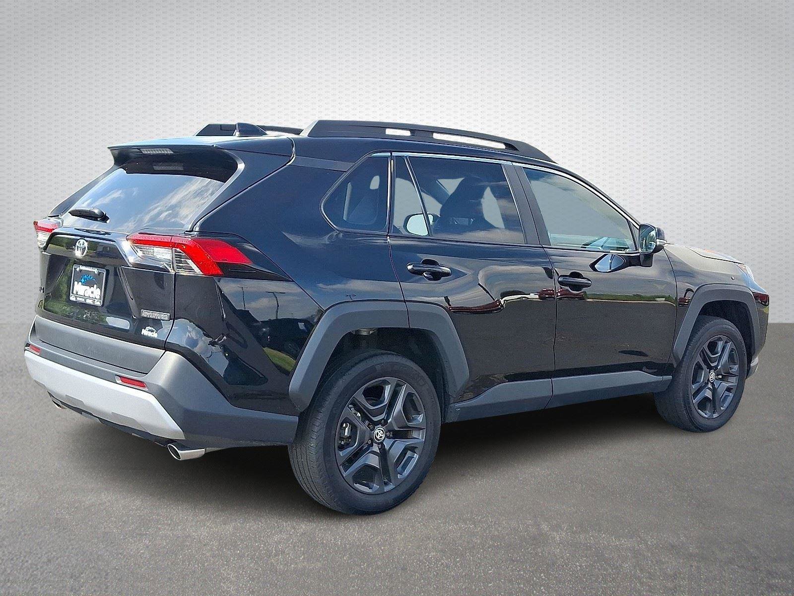 Used 2024 Toyota RAV4 Adventure image 6
