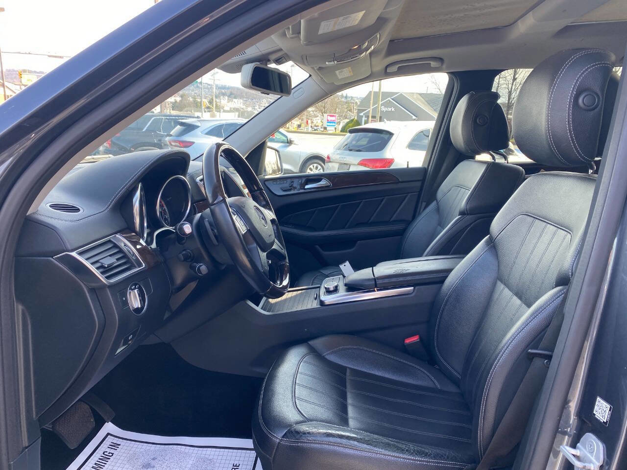 Used 2015 Mercedes-Benz GL 450 4MATIC image 9