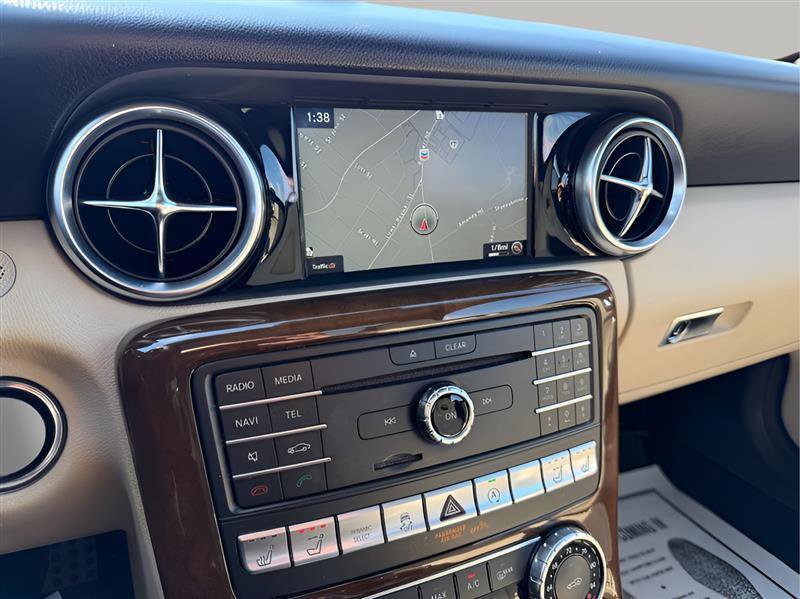 Used 2017 Mercedes-Benz SLC 300 image 29
