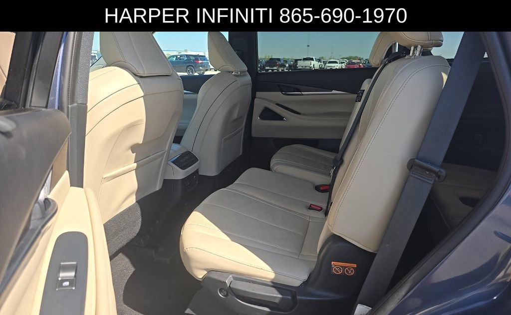 Used 2023 INFINITI QX60 Sensory w/ Cargo Package AWD/4WD image 8