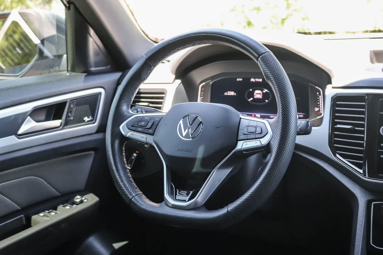 Used 2023 Volkswagen Atlas Cross Sport SEL Premium R-Line AWD/4WD image 15