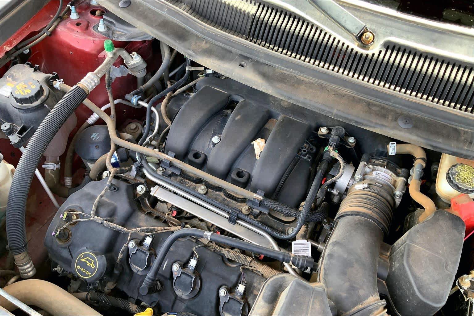 Used 2019 Ford Explorer XLT w/ Equipment Group 201A FWD image 35
