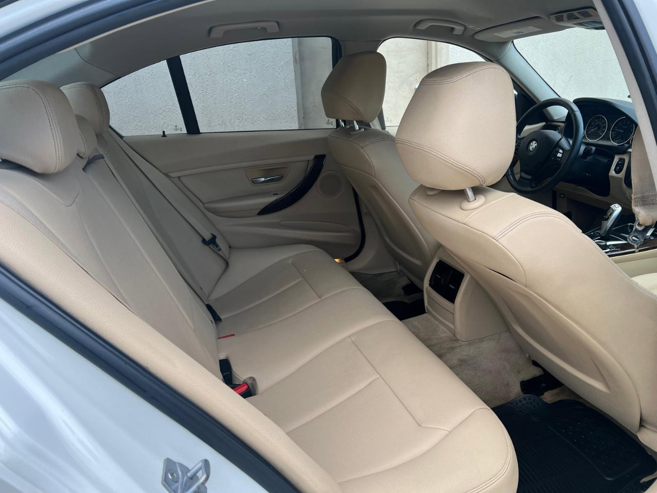 Used 2014 BMW 320i 4dr Sdn 320i RWD image 21