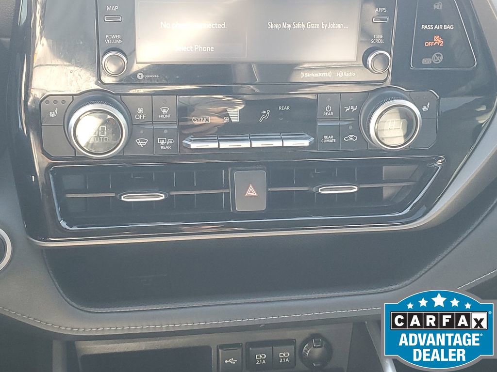 Used 2020 Toyota Highlander XLE image 33