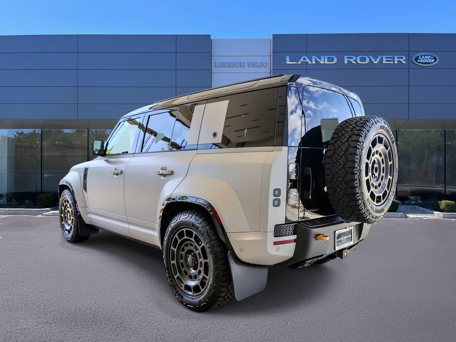 New 2026 Land Rover Defender 110 OCTA AWD/4WD image 6