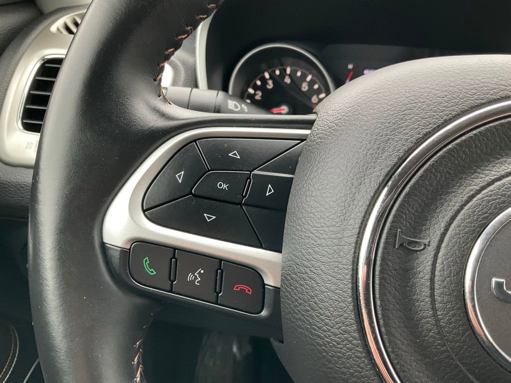 Used 2018 Jeep Compass Latitude image 5