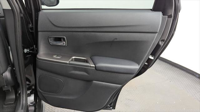 Used 2026 Mitsubishi Outlander Sport SE image 21