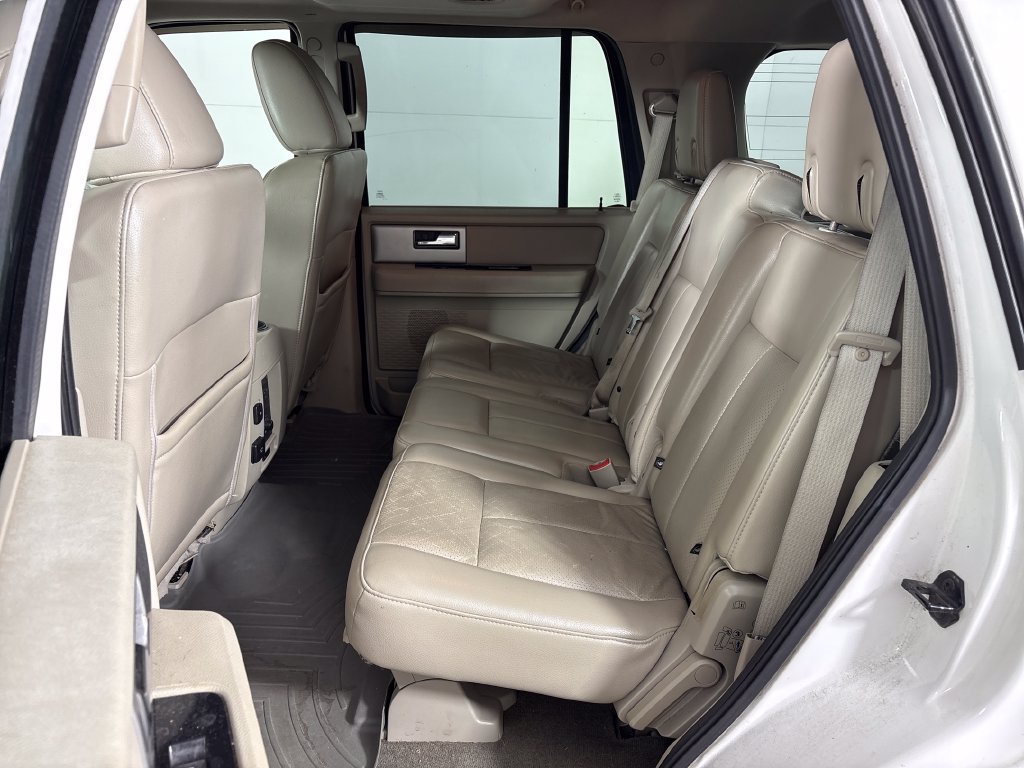 Used 2013 Ford Expedition Limited AWD/4WD image 31