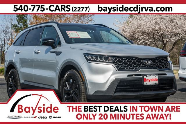 Used 2021 Kia Sorento S w/ Panoramic Sunroof Package