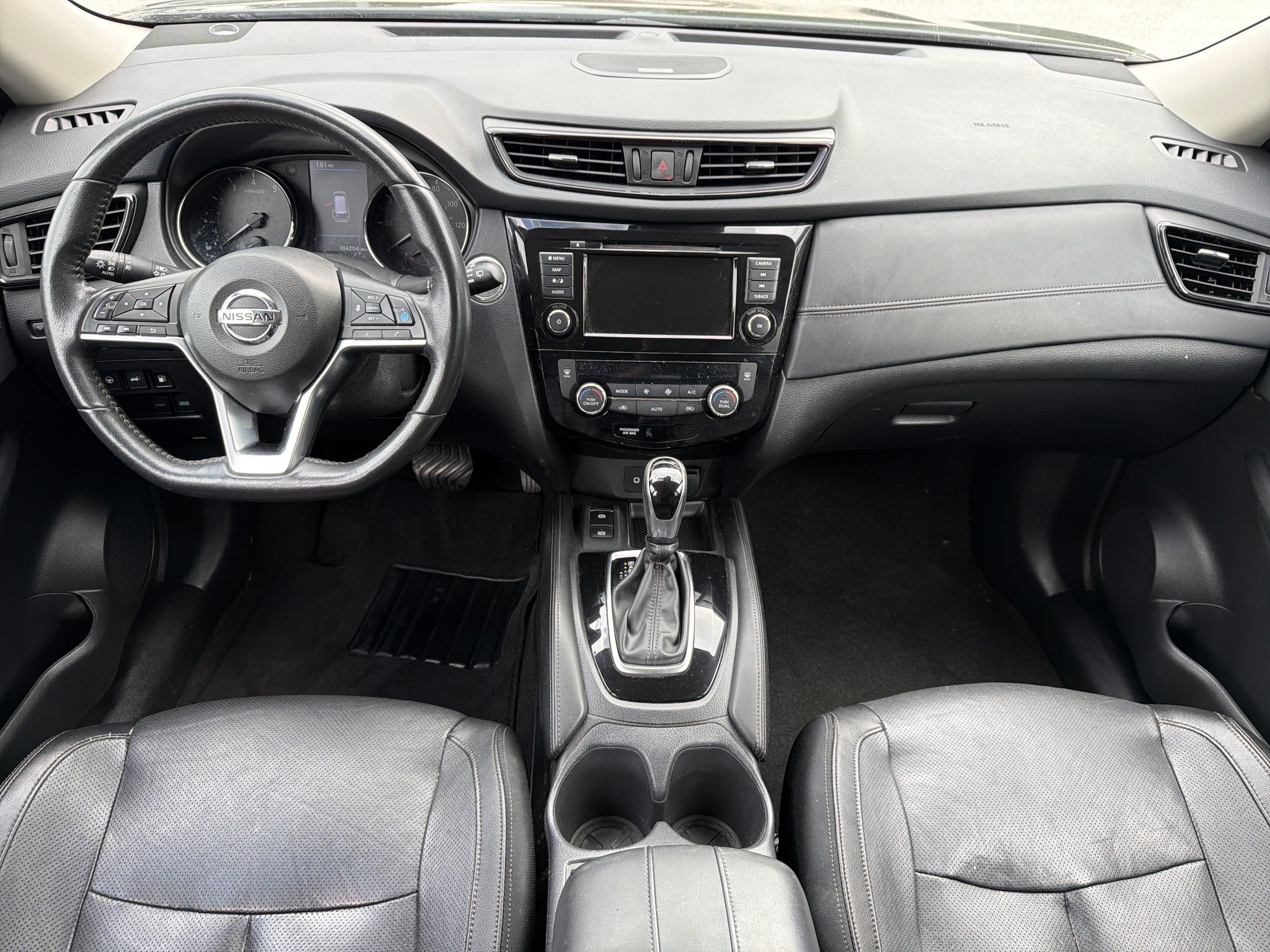 Used 2019 Nissan Rogue SL FWD image 2