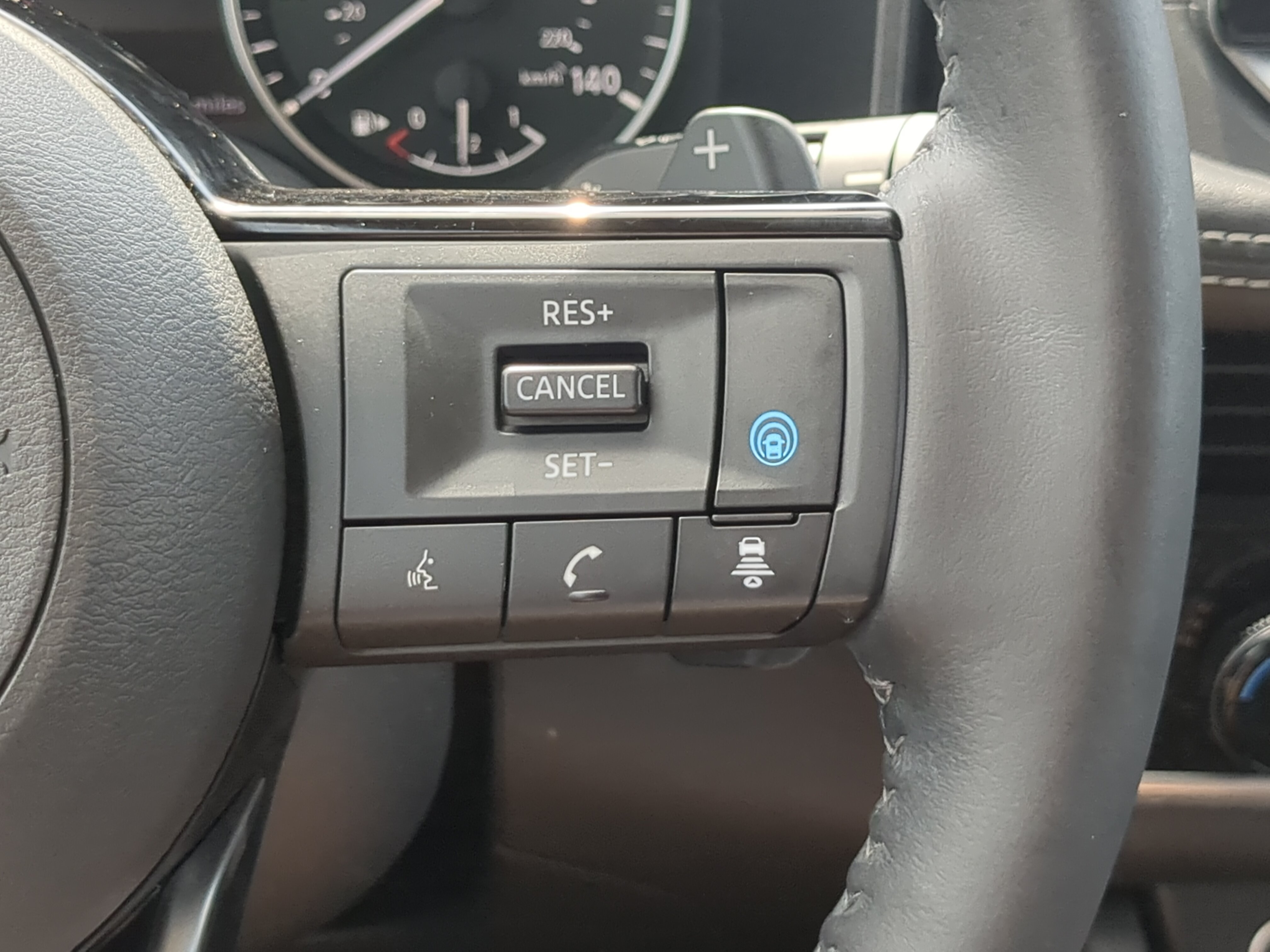 Used 2021 Nissan Rogue SV w/ Premium Package FWD image 24