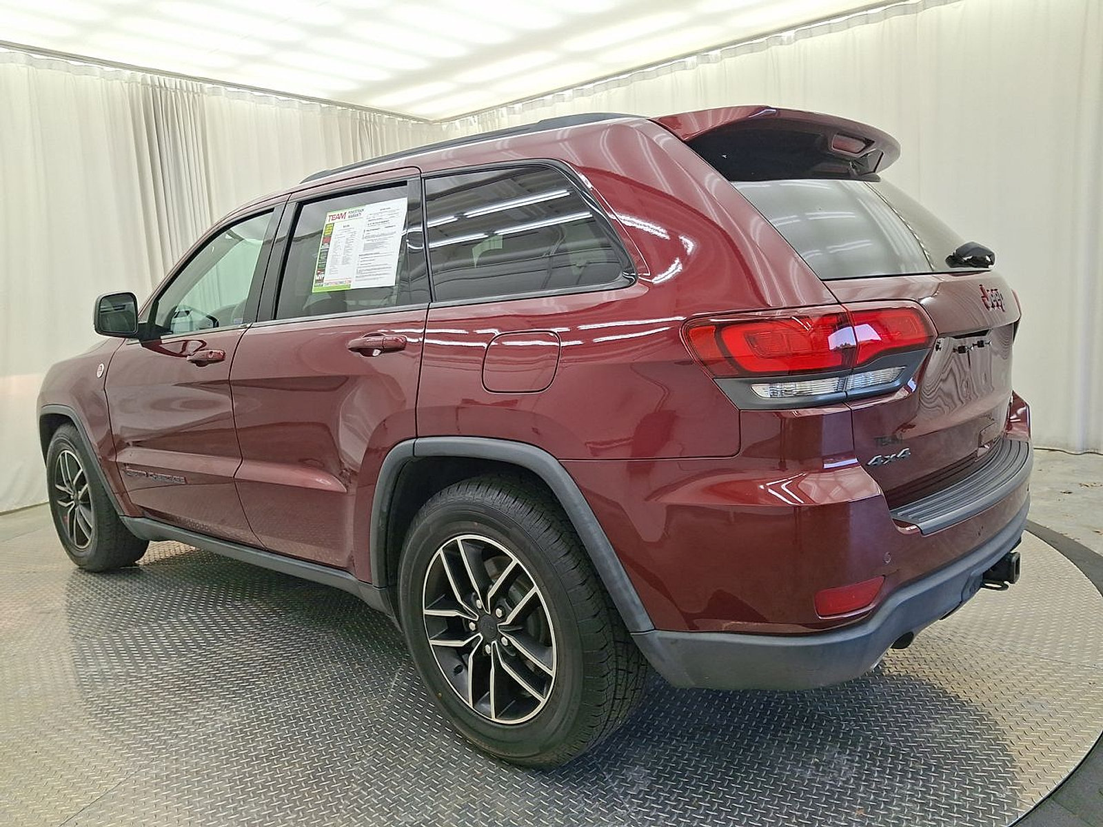 Used 2019 Jeep Grand Cherokee Trailhawk AWD/4WD image 22