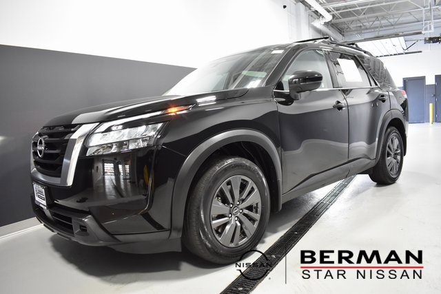 Certified 2024 Nissan Pathfinder SV