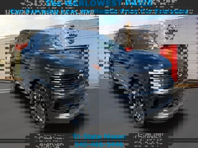 New 2025 Nissan Kicks SR image 1