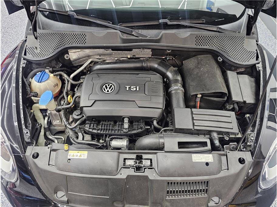 Used 2016 Volkswagen Beetle 1.8T SEL w/ Lighting Package image 14