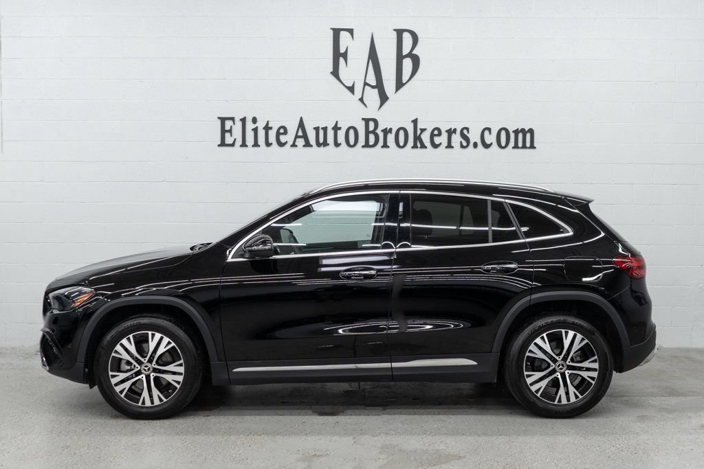 Used 2025 Mercedes-Benz GLA 250 4MATIC w/ Winter Package image 2