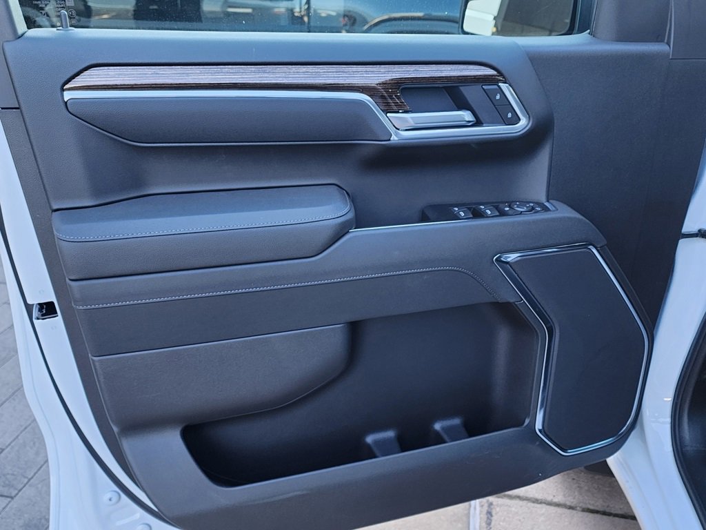 New 2026 GMC Sierra 1500 Elevation image 14
