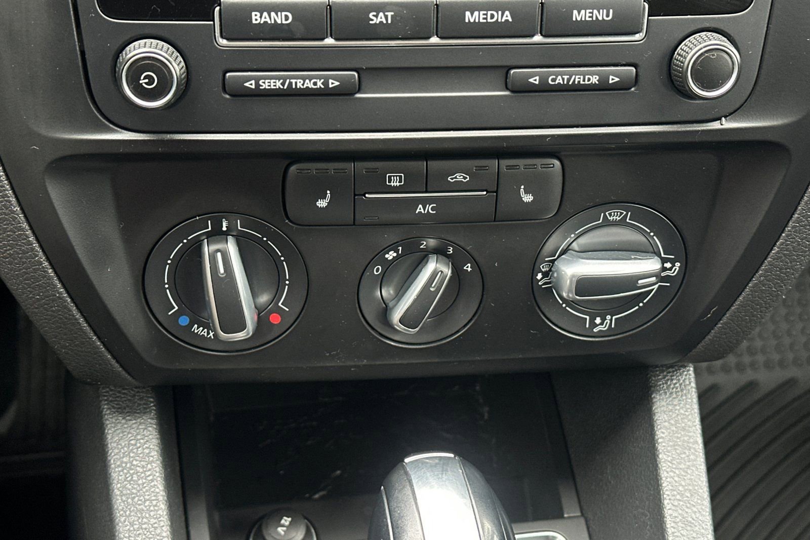 Used 2015 Volkswagen Jetta SE image 18