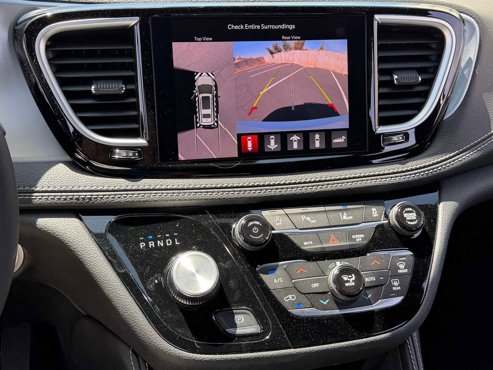 New 2026 Chrysler Pacifica Limited AWD/4WD image 20