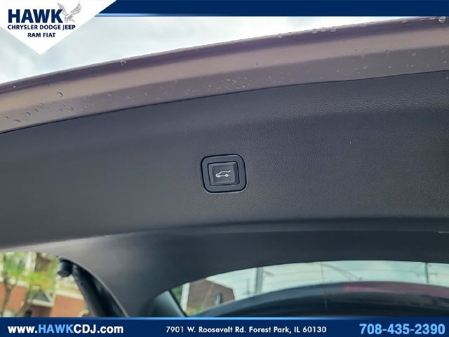 Used 2018 Buick Enclave Essence FWD image 27