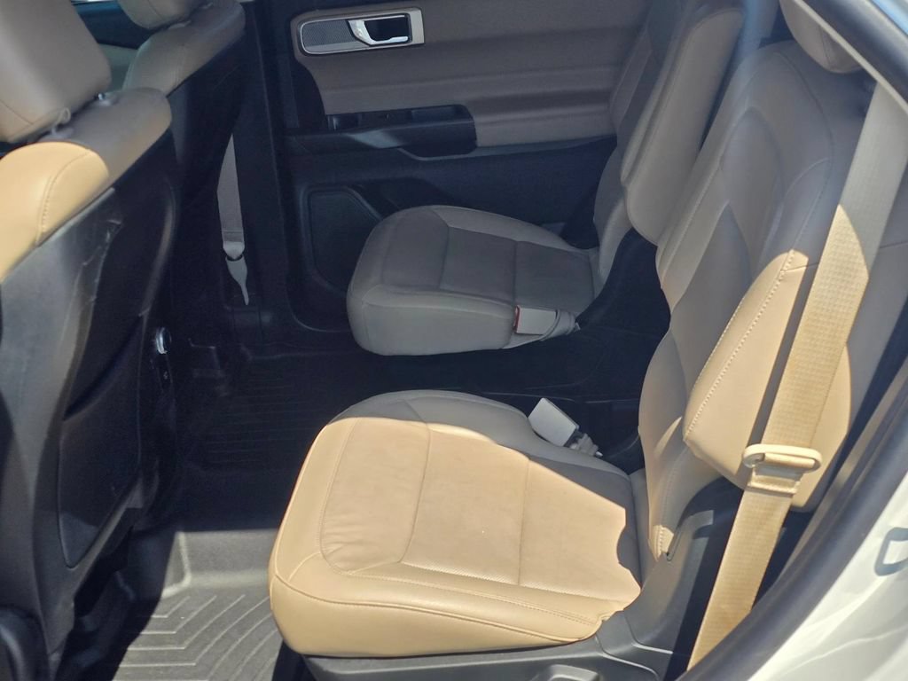 Used 2020 Ford Explorer Limited RWD image 13