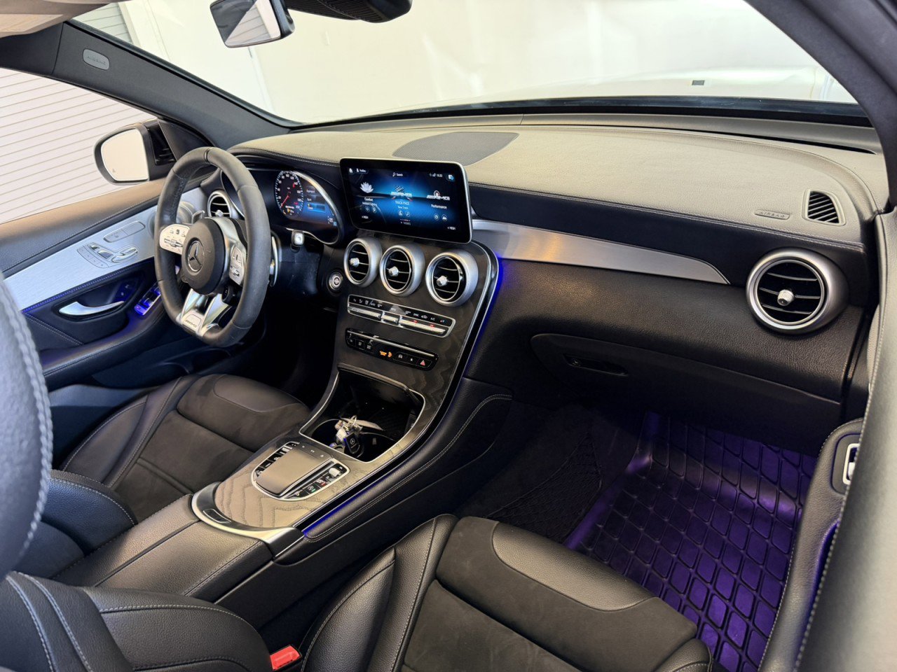 Used 2020 Mercedes-Benz GLC 63 AMG 4MATIC image 45