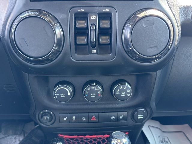 Used 2017 Jeep Wrangler Unlimited Rubicon w/ Quick Order Package 24Z Recon image 22