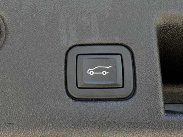 Used 2024 Chevrolet Equinox LT w/ LPO, Floor Liner Package FWD image 35