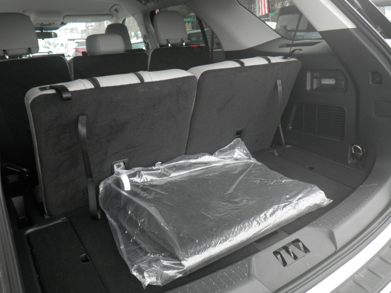 Certified 2025 Ford Explorer Active w/ Active Comfort Package image 22