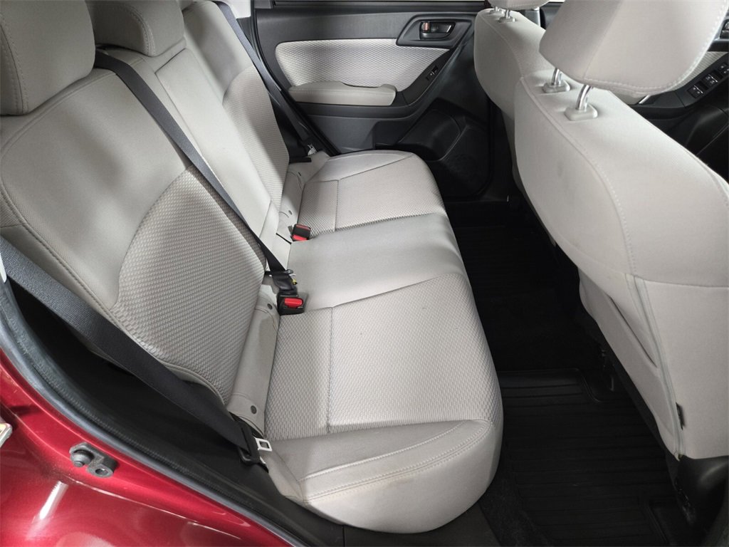 Used 2017 Subaru Forester 2.5i Premium image 19