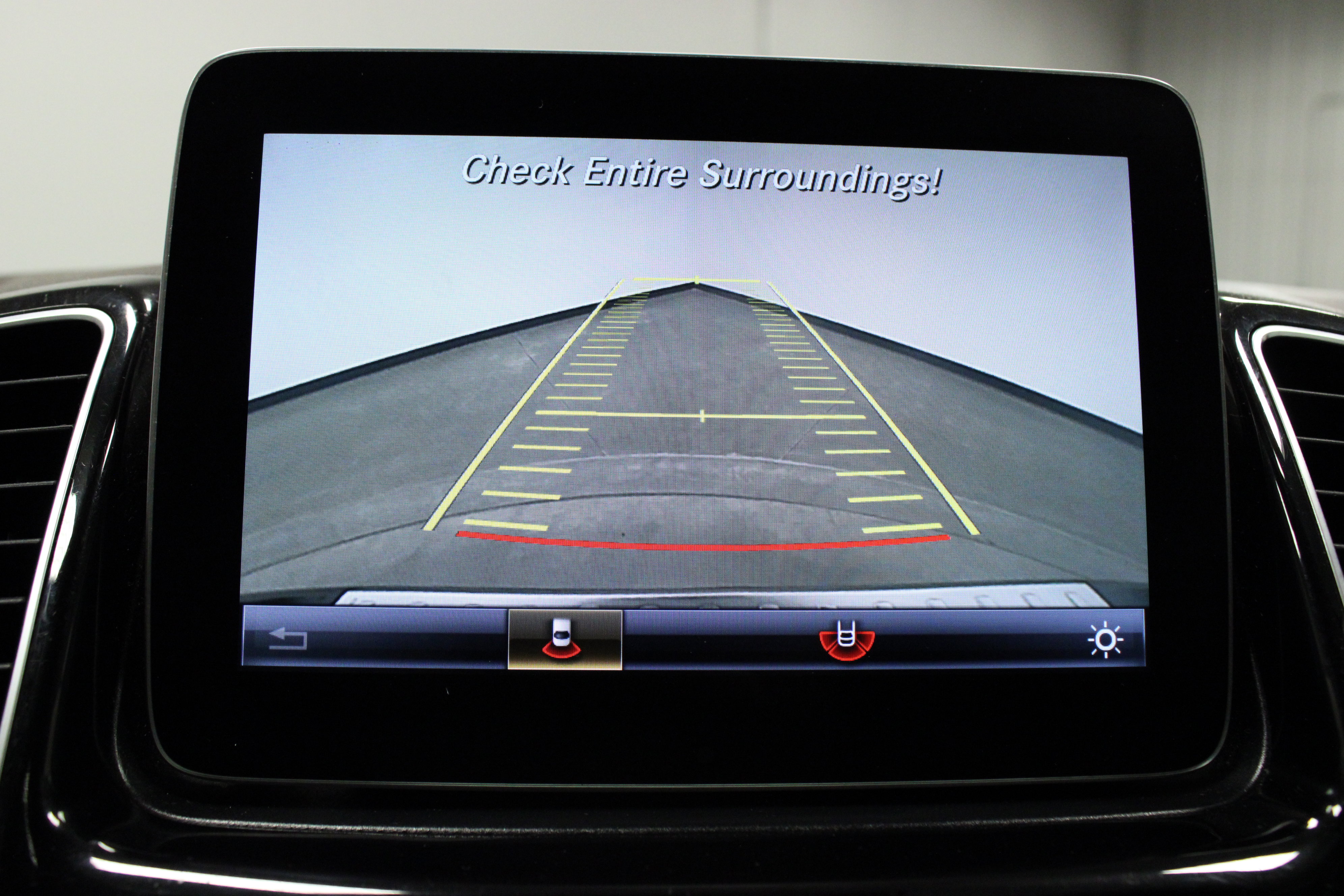 Used 2017 Mercedes-Benz GLE 350 image 26