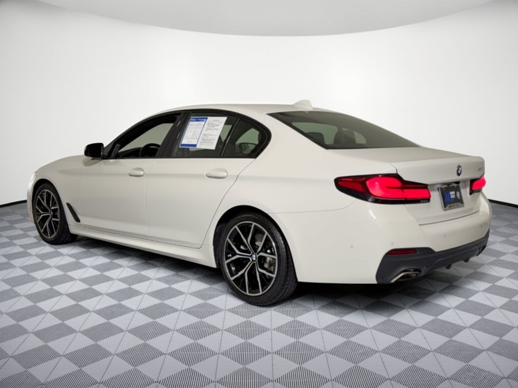 Used 2021 BMW 530i w/ M Sport Package RWD image 3