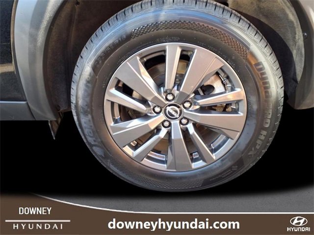 Used 2022 Nissan Pathfinder SV image 5