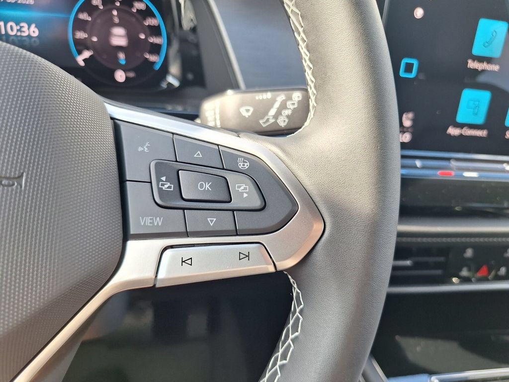 New 2026 Volkswagen Atlas Cross Sport SE FWD image 20