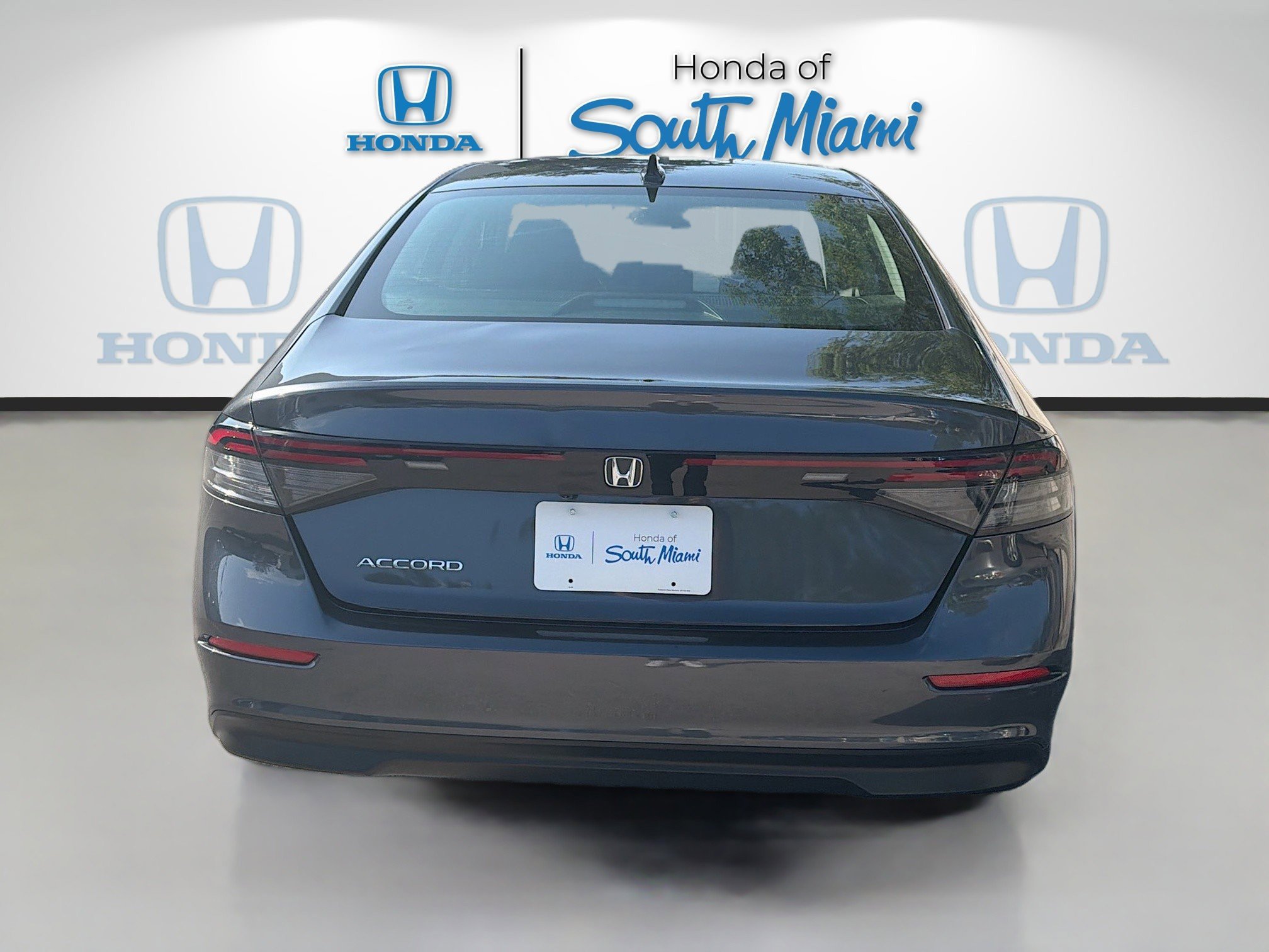 Certified 2025 Honda Accord SE image 6