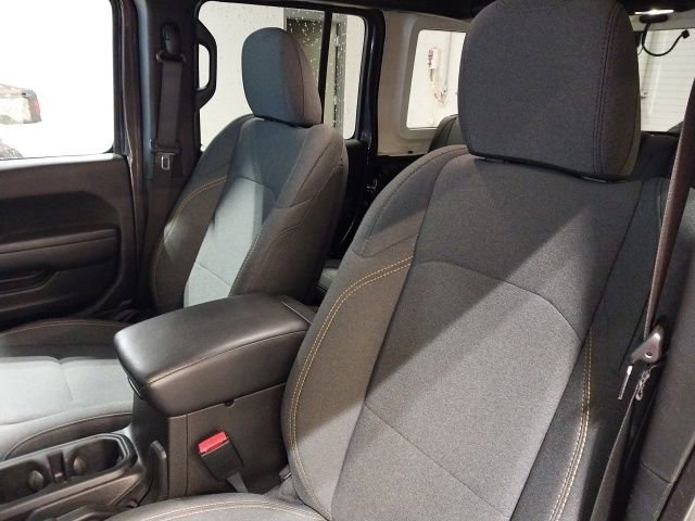 Used 2024 Jeep Wrangler Willys image 4